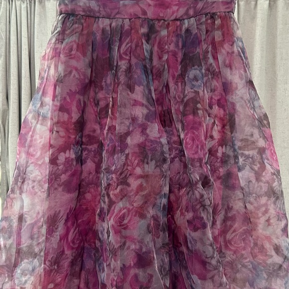 Garden Romance Magenta Floral Print Organza Maxi Dress.Retail $119. Medium.Used. - Picture 6 of 6